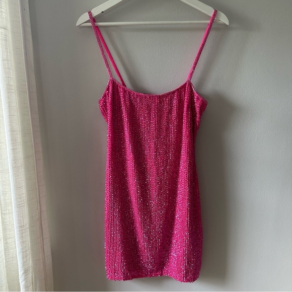 h:ours Juniper Mini Dress in Hot Pink - Picture 7 of 12